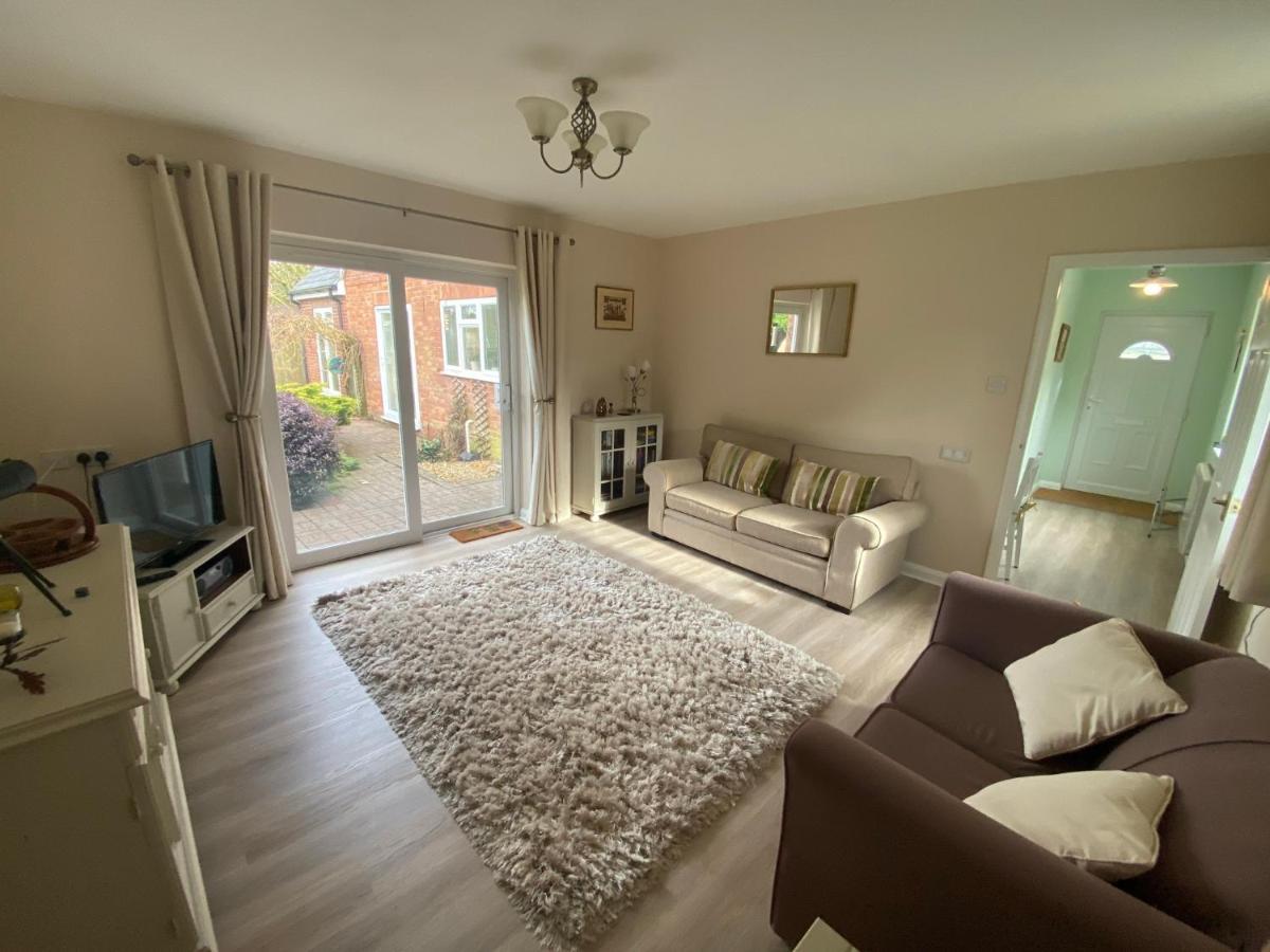 Entire Guest House, In Pewsey Vale, Wiltshire Manningford Abbots Ngoại thất bức ảnh